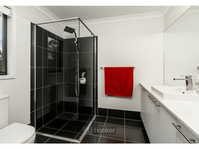 1-5 Equine Place, South Maclean QLD 4280