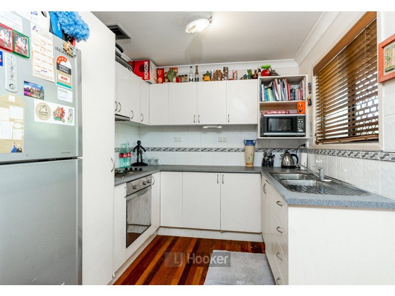 11 Limerick Drive, Crestmead QLD 4132