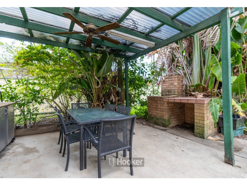 11 Limerick Drive, Crestmead QLD 4132