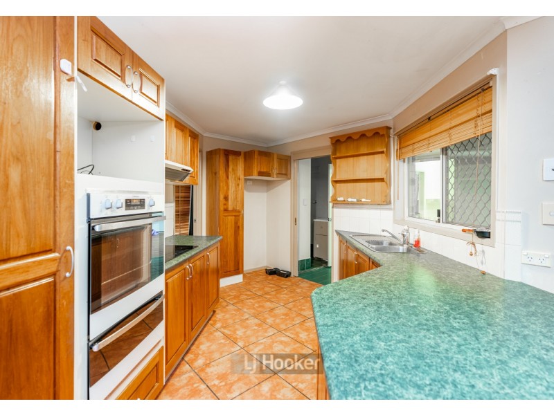 209 Mount Warren Boulevard, Mount Warren Park QLD 4207