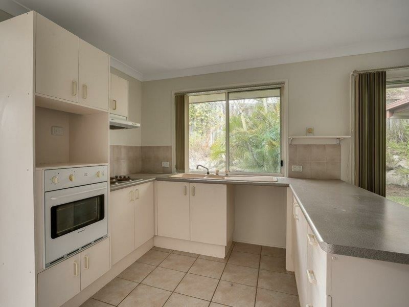 8 Perkins Street, Calamvale QLD 4116