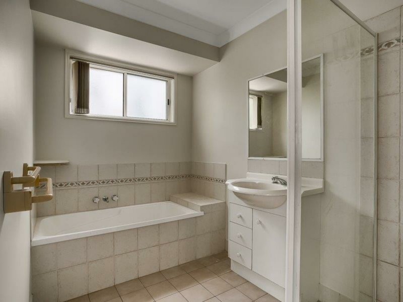 8 Perkins Street, Calamvale QLD 4116