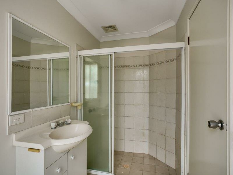 8 Perkins Street, Calamvale QLD 4116