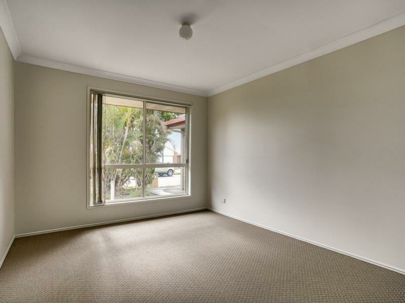 8 Perkins Street, Calamvale QLD 4116