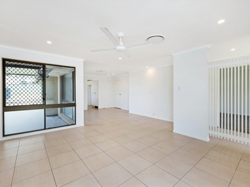 7 Forestglen Crescent, Browns Plains QLD 4118