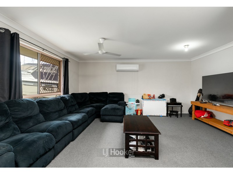 64 Haldham Crescent, Regents Park QLD 4118