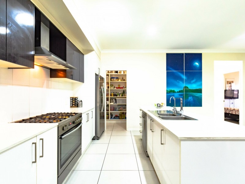 15 Bentley Street, Heathwood QLD 4110