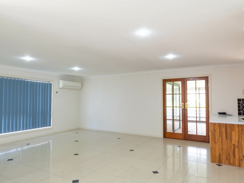 9 Antlia Street, Regents Park QLD 4118