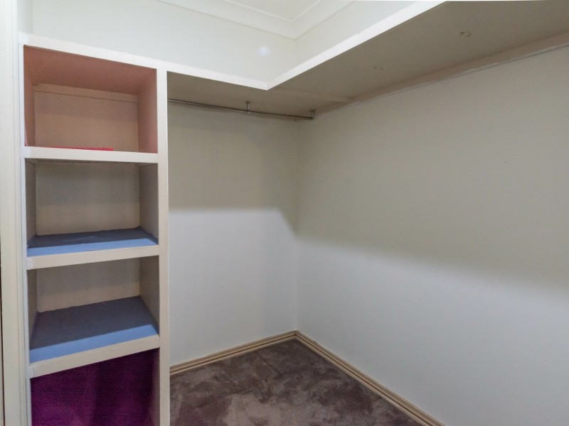 9 Antlia Street, Regents Park QLD 4118