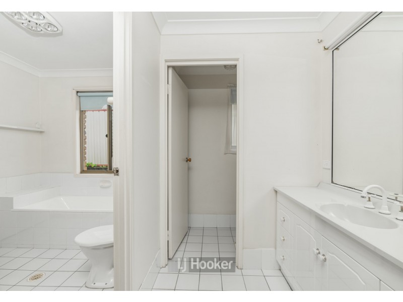 35 Cambridge Street, Boronia Heights QLD 4124