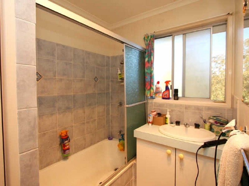 6 Yvonne Drive, Boronia Heights QLD 4124