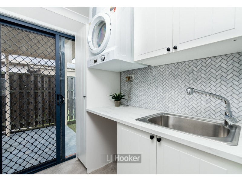 43 Weir Close, Berrinba QLD 4117