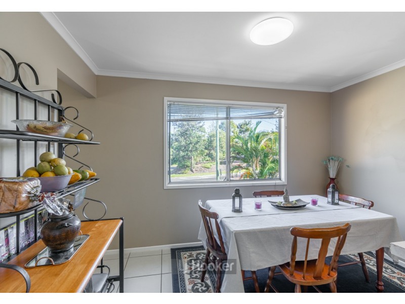 10 Green Road, Regents Park QLD 4118