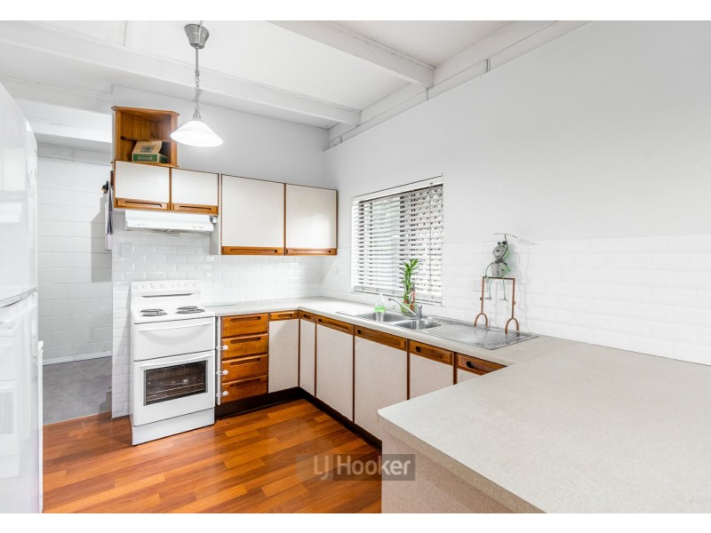 12 Green Road, Regents Park QLD 4118