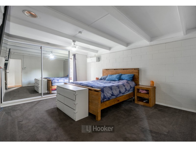 12 Green Road, Regents Park QLD 4118