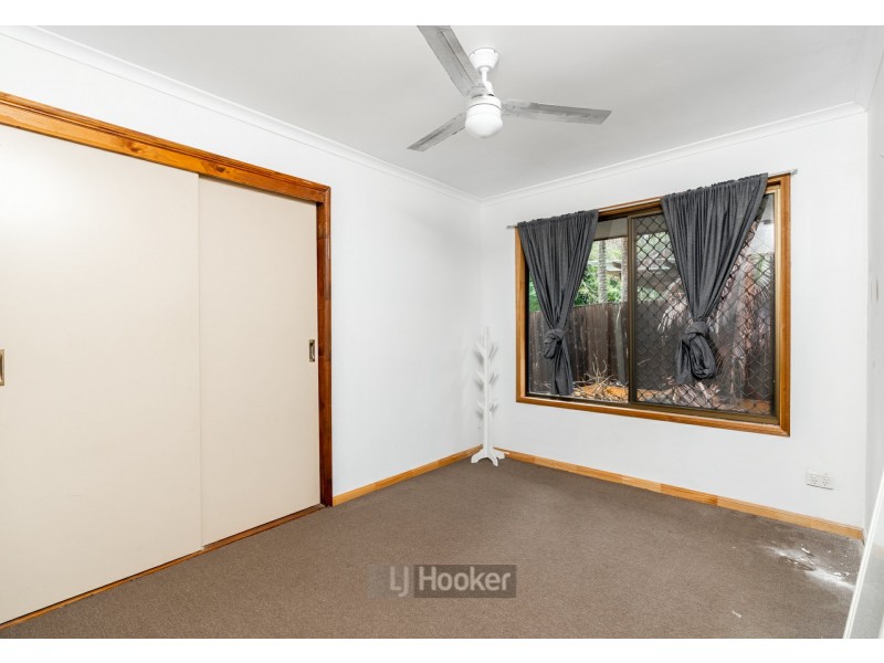 37 Bennett Drive, Regents Park QLD 4118