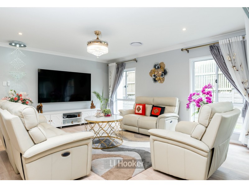 15 Greenaway Street, Greenbank QLD 4124