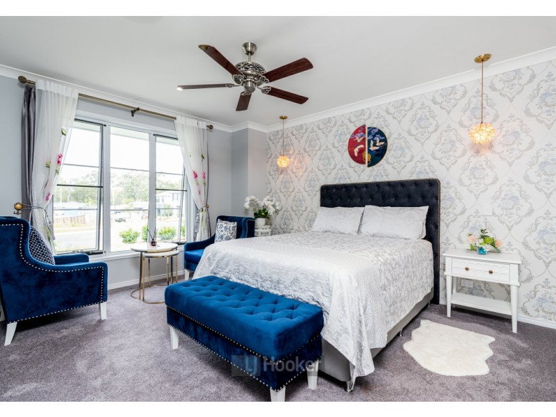 15 Greenaway Street, Greenbank QLD 4124