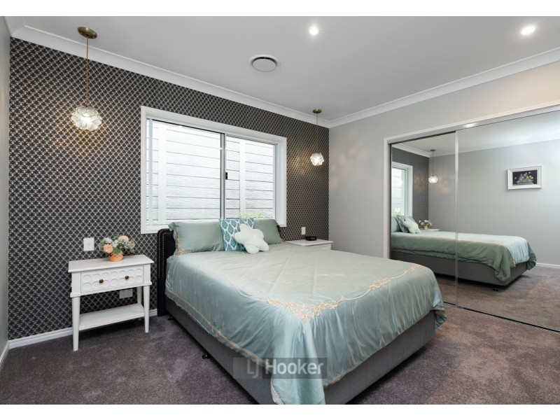 15 Greenaway Street, Greenbank QLD 4124