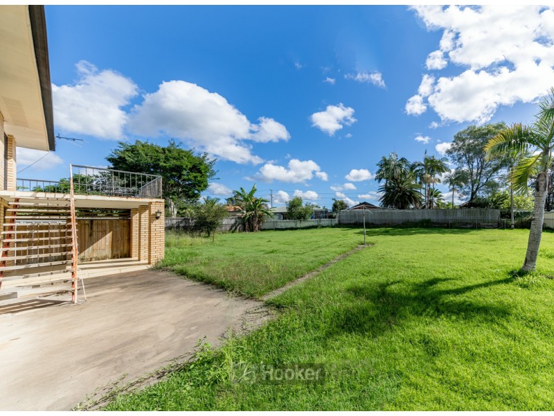 7 Paringa Street, Hillcrest QLD 4118