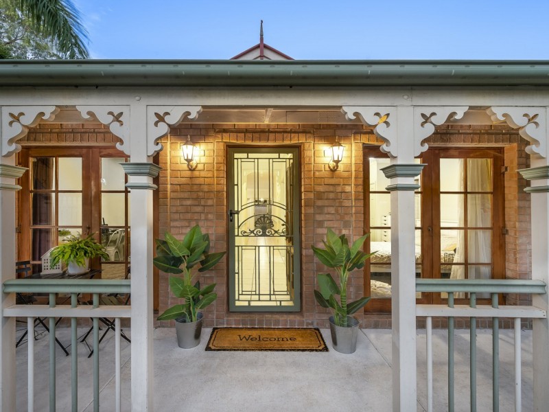 2 Queens Court, Forest Lake QLD 4078