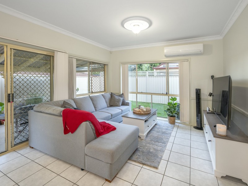 2 Queens Court, Forest Lake QLD 4078