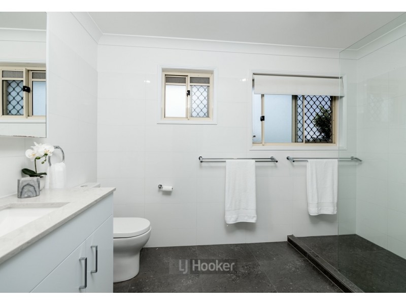 14 Agathis Place, Forest Lake QLD 4078