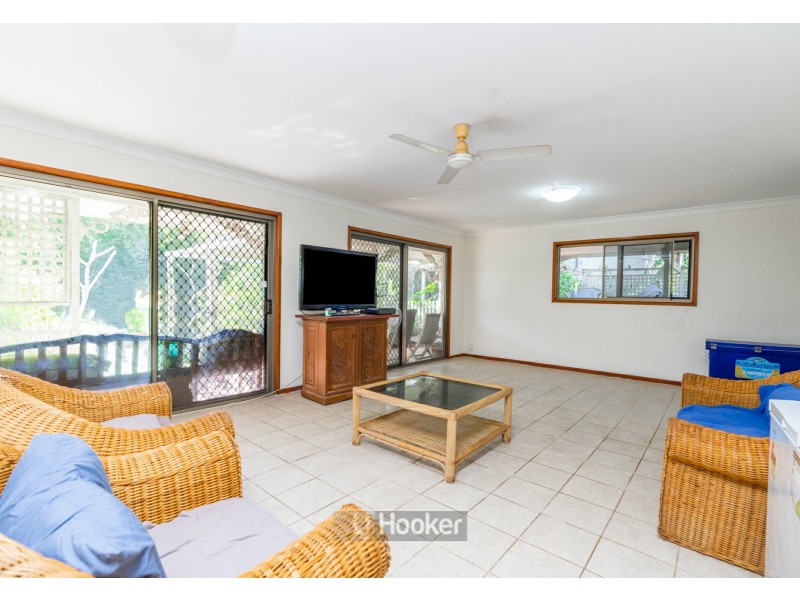 7 Feather Close, Forestdale QLD 4118