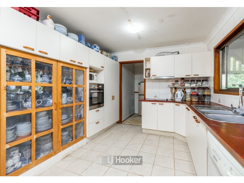 7 Feather Close, Forestdale QLD 4118