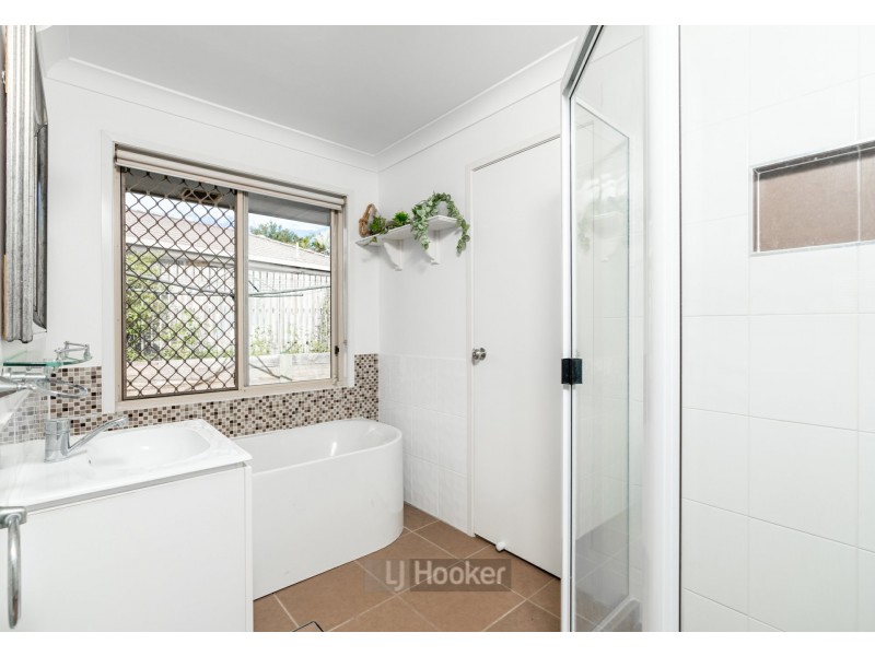 13 Forestgum Grove, Regents Park QLD 4118