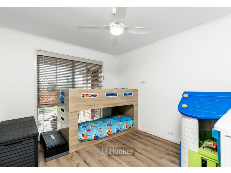 13 Forestgum Grove, Regents Park QLD 4118