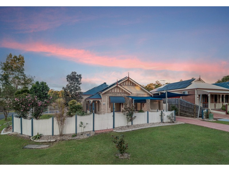 7 Mapleton Crescent, Forest Lake QLD 4078