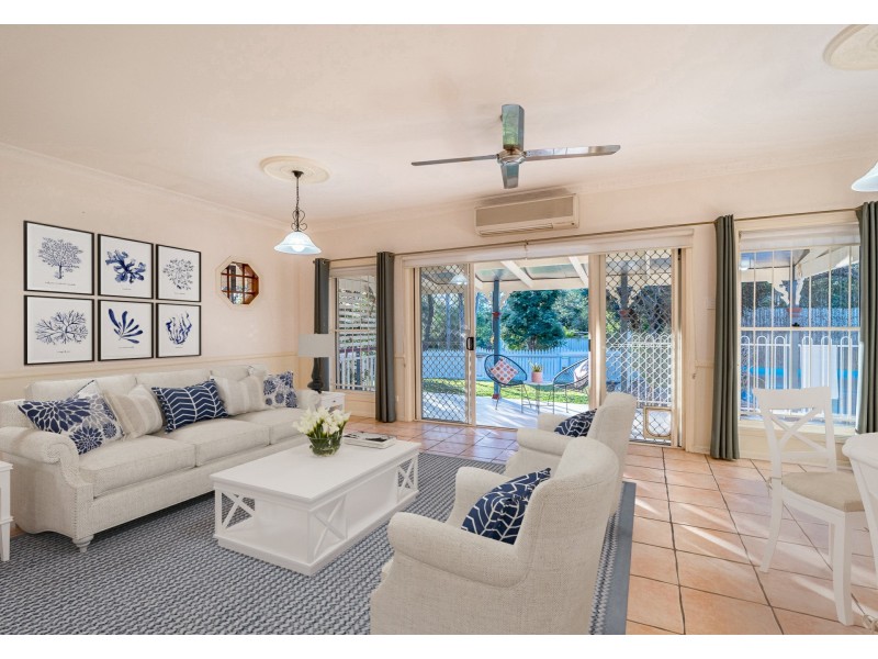 7 Mapleton Crescent, Forest Lake QLD 4078