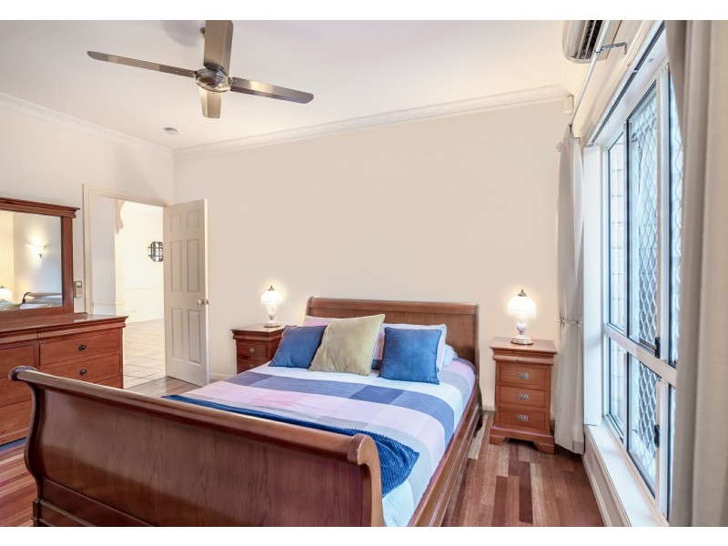 7 Mapleton Crescent, Forest Lake QLD 4078