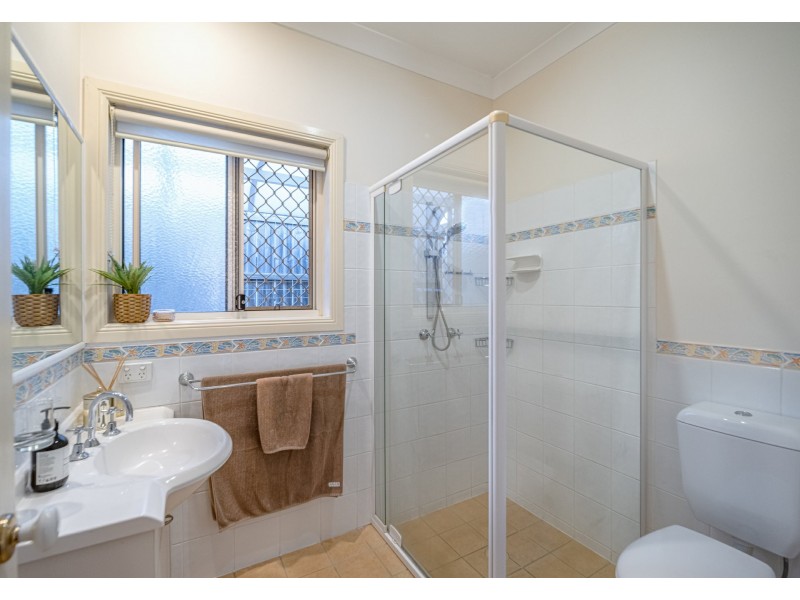 7 Mapleton Crescent, Forest Lake QLD 4078