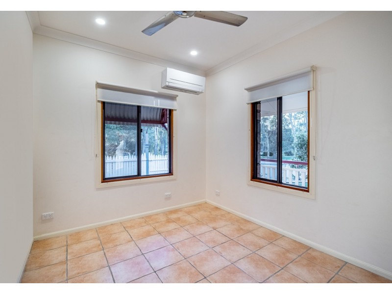 7 Mapleton Crescent, Forest Lake QLD 4078