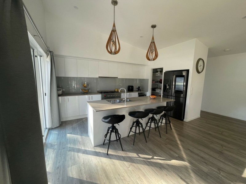 17 Devon Close, Pallara QLD 4110