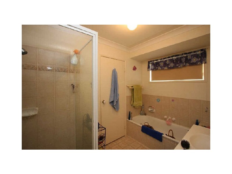 7 Sandheath Court, Regents Park QLD 4118