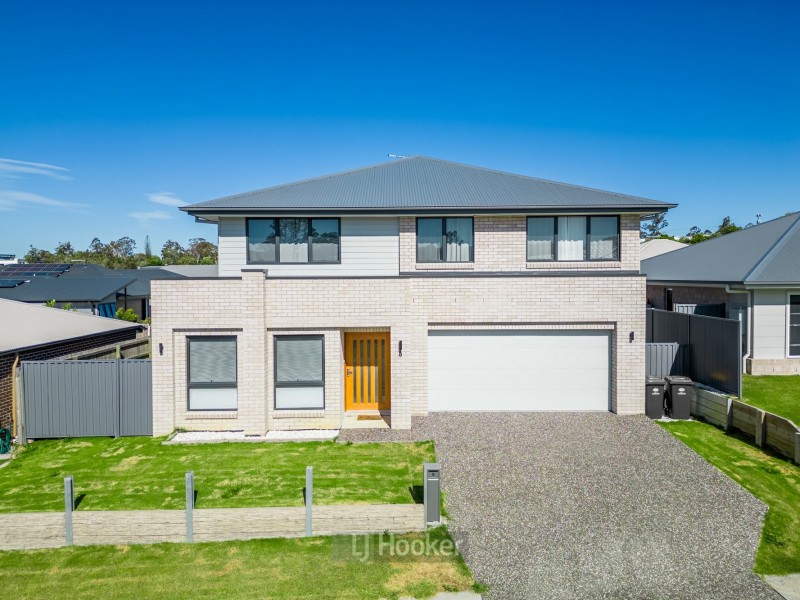 8 Grande Street, Hillcrest QLD 4118