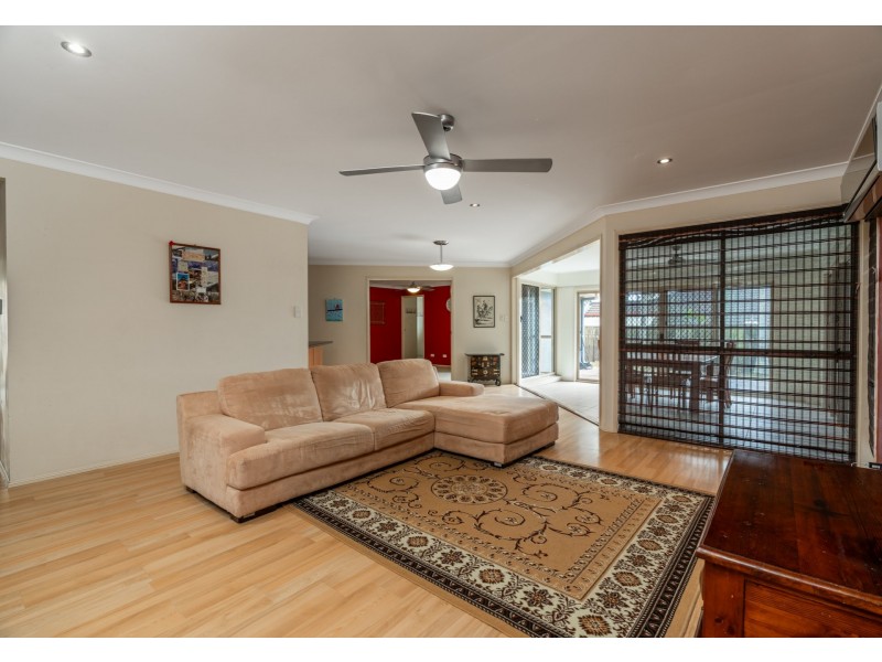 11 Harrison Crescent, Forest Lake QLD 4078