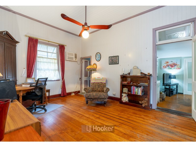 8 Woodend Road, Sadliers Crossing QLD 4305