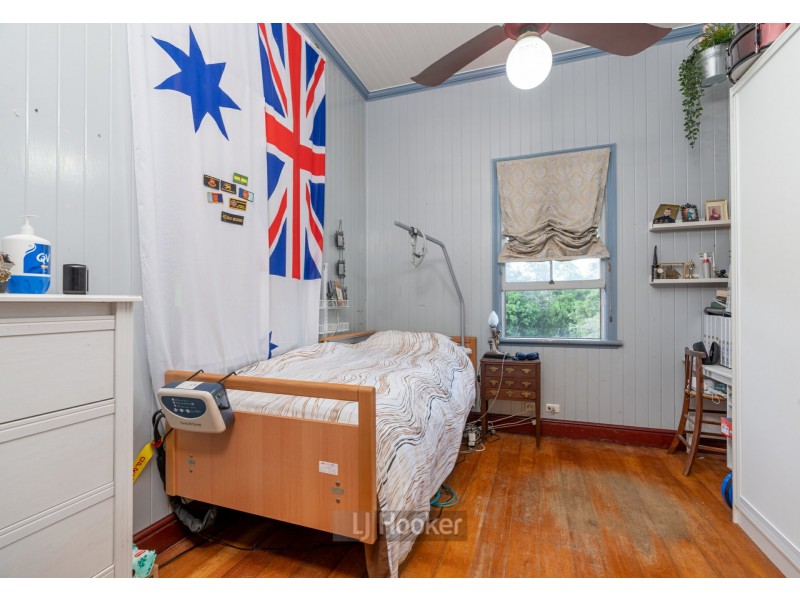 8 Woodend Road, Sadliers Crossing QLD 4305
