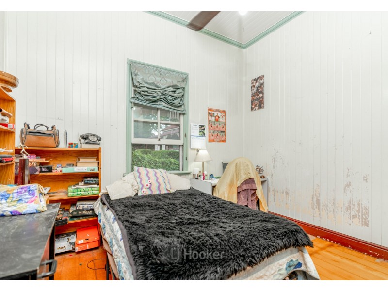 8 Woodend Road, Sadliers Crossing QLD 4305