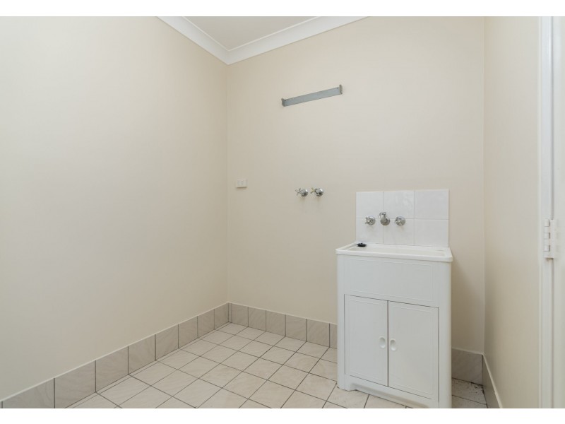 37 Simpson Way, Forest Lake QLD 4078