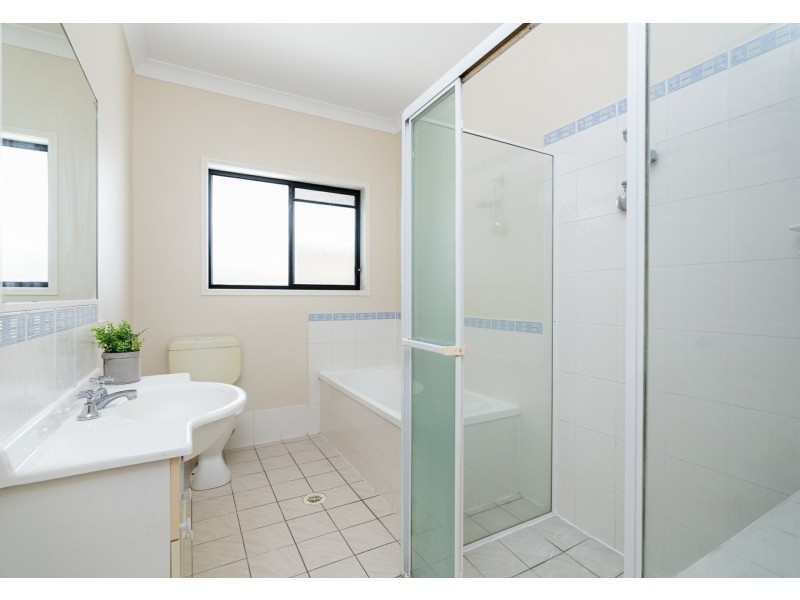 37 Simpson Way, Forest Lake QLD 4078
