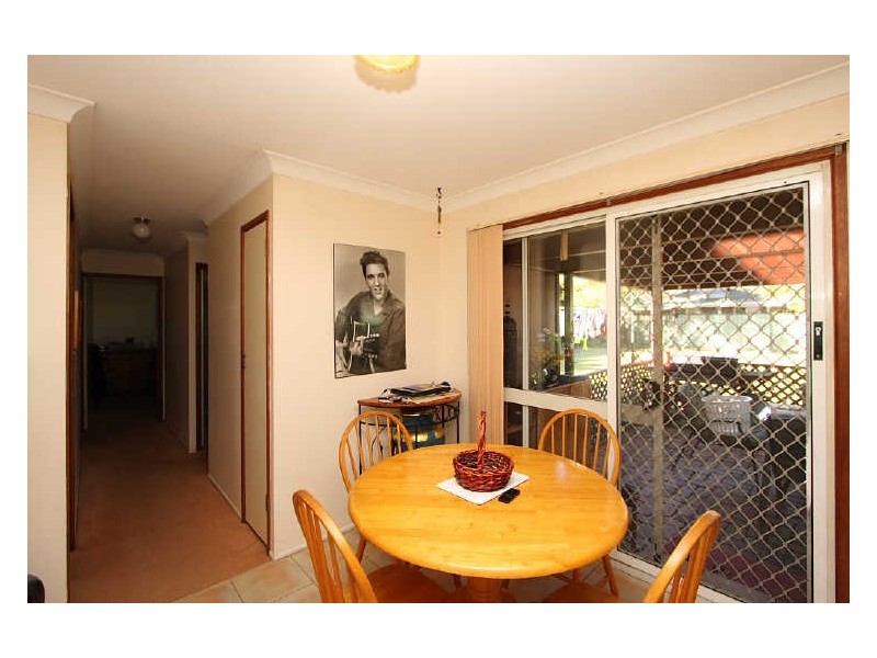 16 Lollard Street, Hillcrest QLD 4118