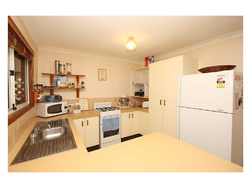16 Lollard Street, Hillcrest QLD 4118