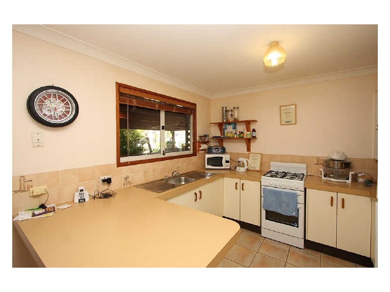 16 Lollard Street, Hillcrest QLD 4118