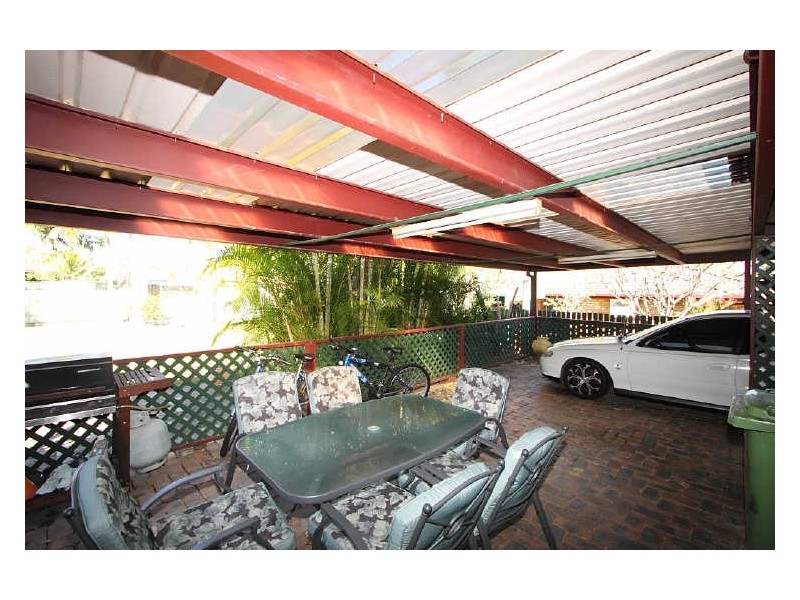 16 Lollard Street, Hillcrest QLD 4118