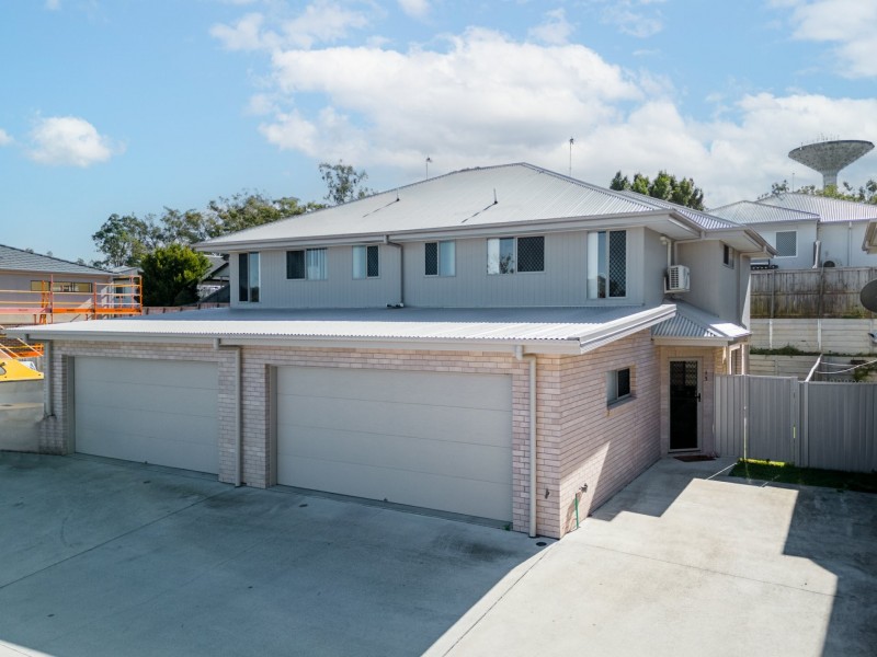 15 Irvine Place, Hillcrest QLD 4118